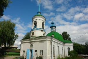 Сарапульский Казанский крестный ход 2015 230715 (57) Воскресенская церковь Сарапул